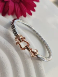 تکدست طرح امگا نگین مخراجی رنگ سفید طلایی ضد حساسیت کد 0129601280