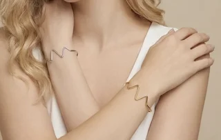 دستبند بنگل طرح ضربان فری سایز رنگ ثابت ضد حساسیت کد 01420560