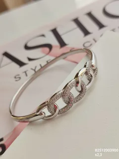 دستبند مارک ژوپینگ بافت جواهری نگین مخراجی رنگ ثابت ضد جساسیت